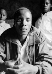 "Rwanda, mémoire d’un génocide", textes et photographies de Michel Bührer
