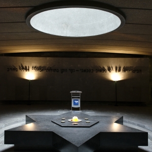 Cérémonie à la mémoire des déportés des convois de  Bergen-Belsen